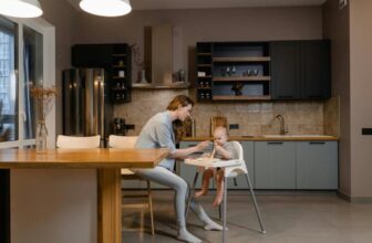 How Can Dads Help With Baby Feeding?