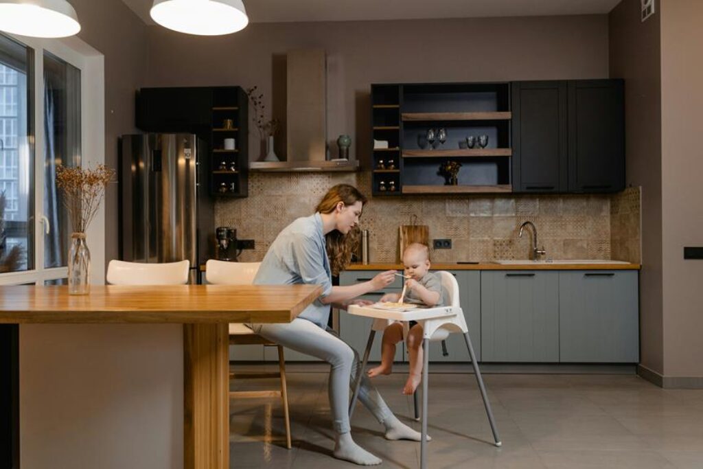How Can Dads Help With Baby Feeding? How Can Dads Help With Baby Feeding?